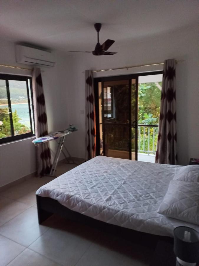 E&E Self Catering Hotell Beau Vallon  Exteriör bild